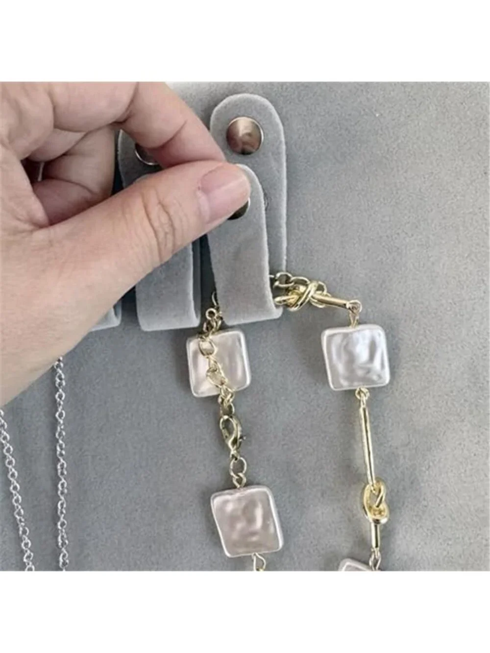 Travel Necklaces Roll Organizer Anti-Tangle,Black and Gray | Soft Velvet Jewelry